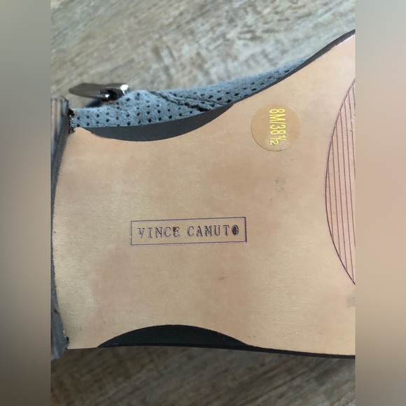 Vince Camuto Gray Boots | Low Cut | Size 8M US - Picture 10 of 13